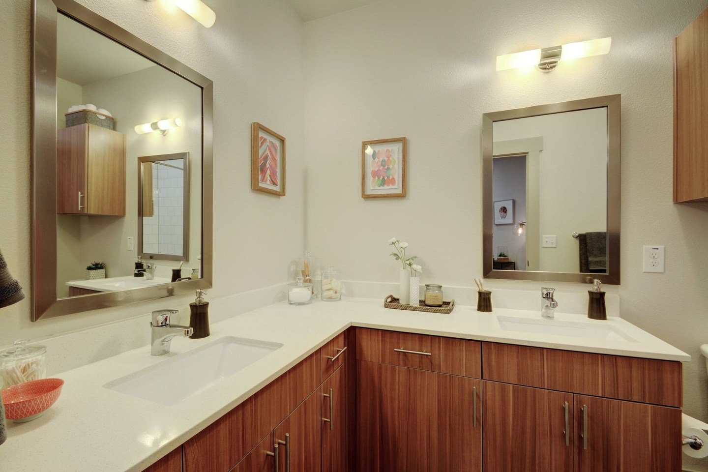 Farmhouse Image 24