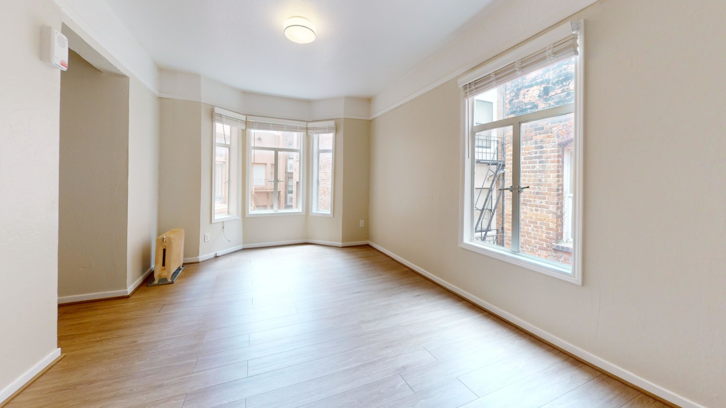 676 Geary St Image 11