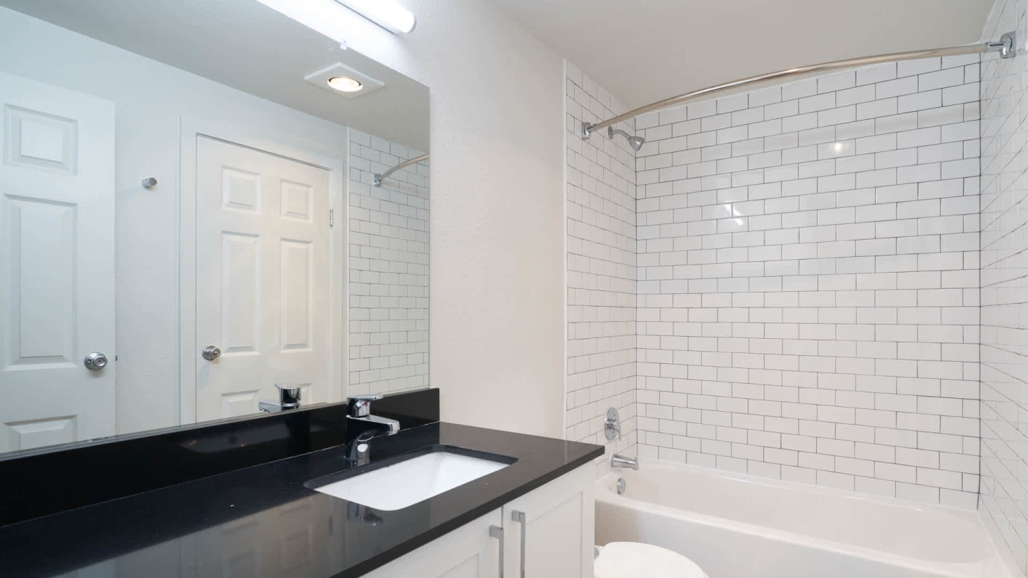 Redmond Court Image 11