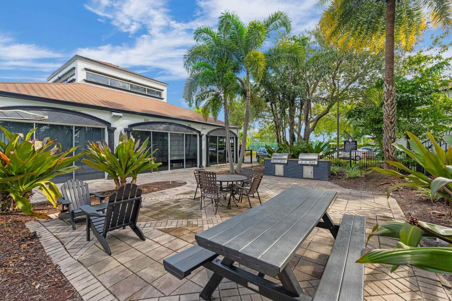 The Luxe at Boca Image 15