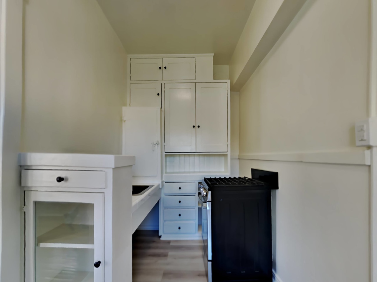 954 Geary St. Image 4