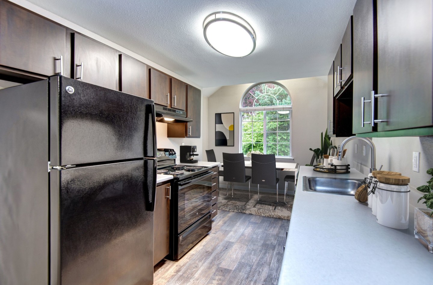 Wellington Apartment Homes Image 4
