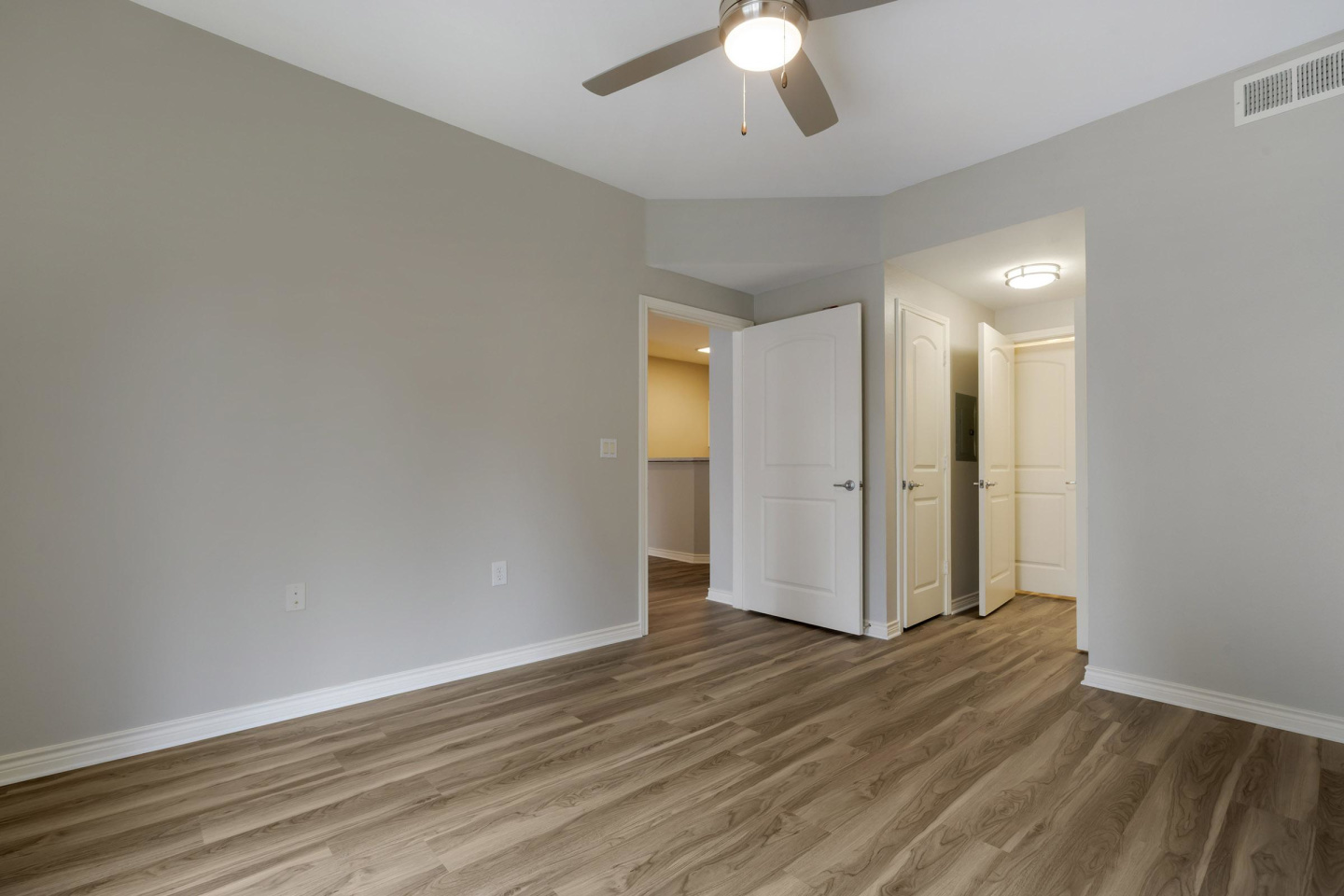 Oak View of Sonoma Hills Apartments Image 6