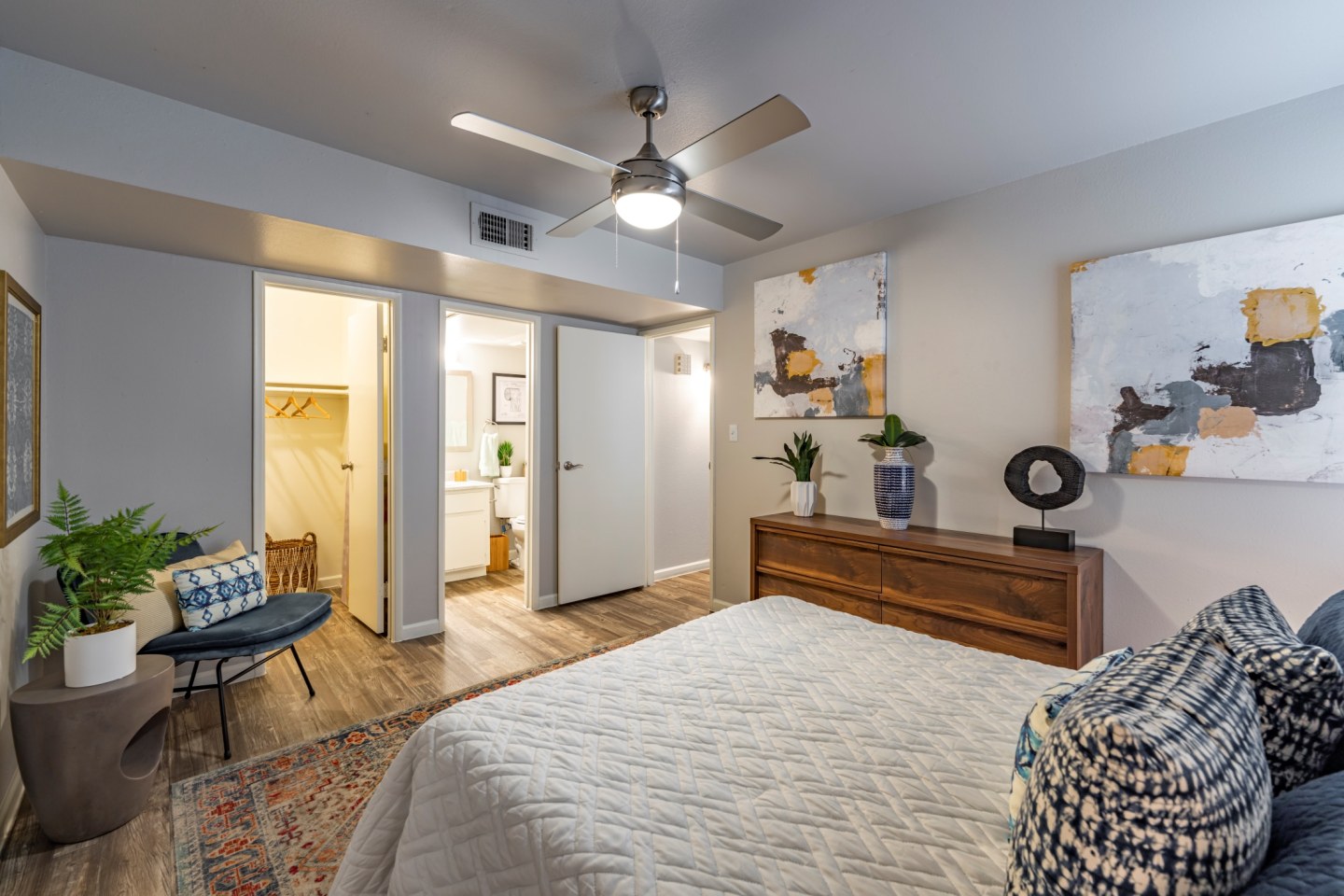 Arches Apartment Homes Image 8