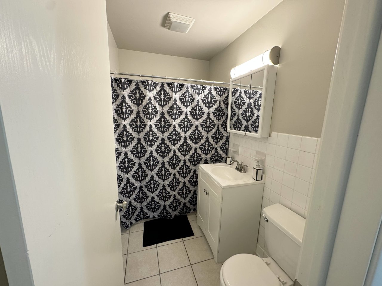 Priscilla Standish Apartments Image 9
