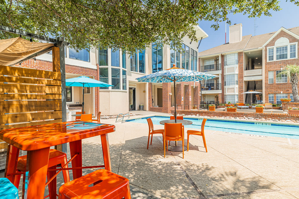 The Village at Bellaire Apartments Image 32