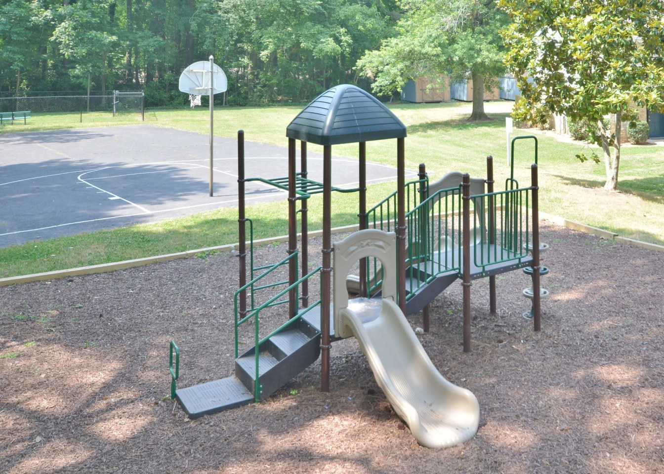 Pine Ridge Apartments Image 1