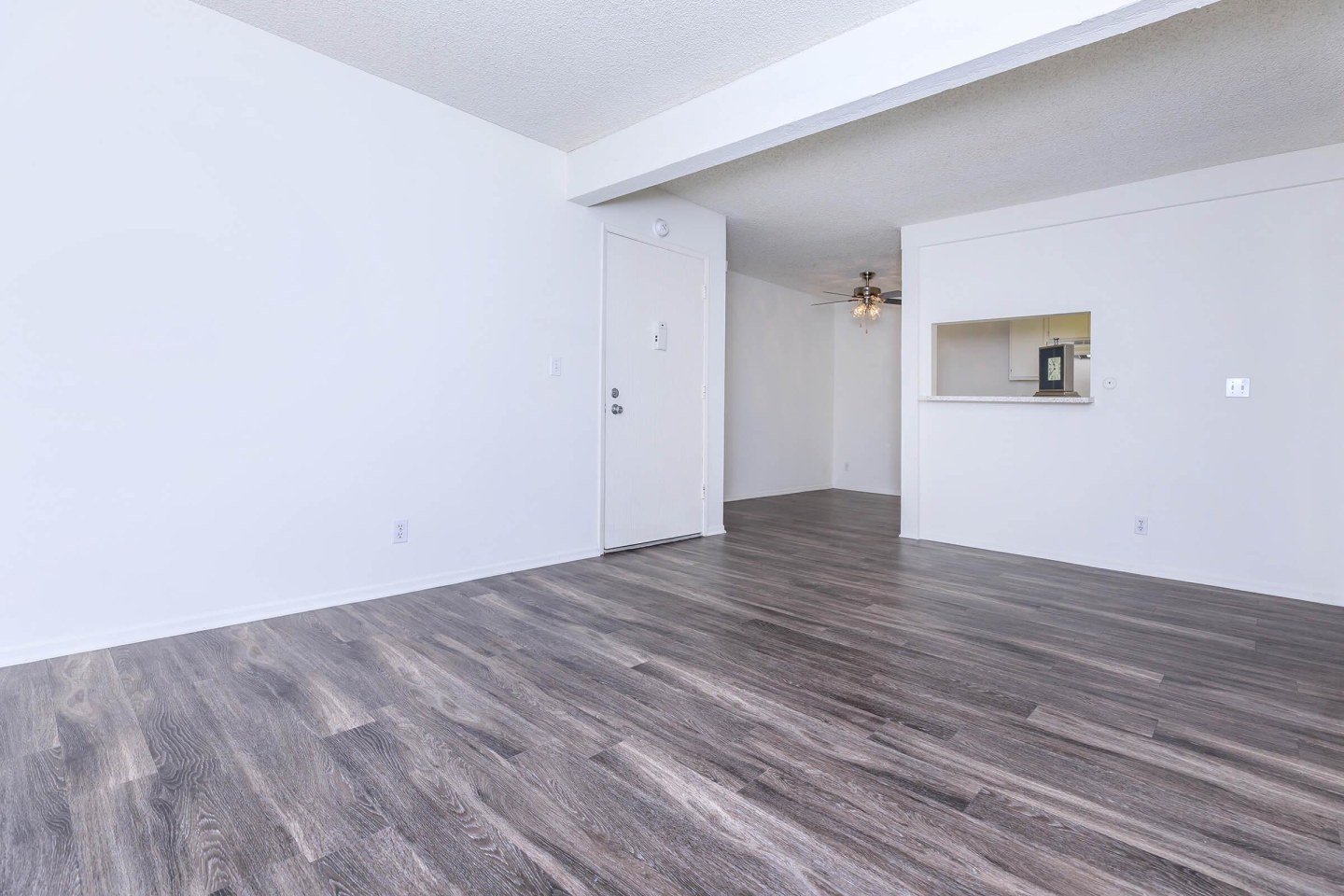 Country Hills Apartment Homes Image 30