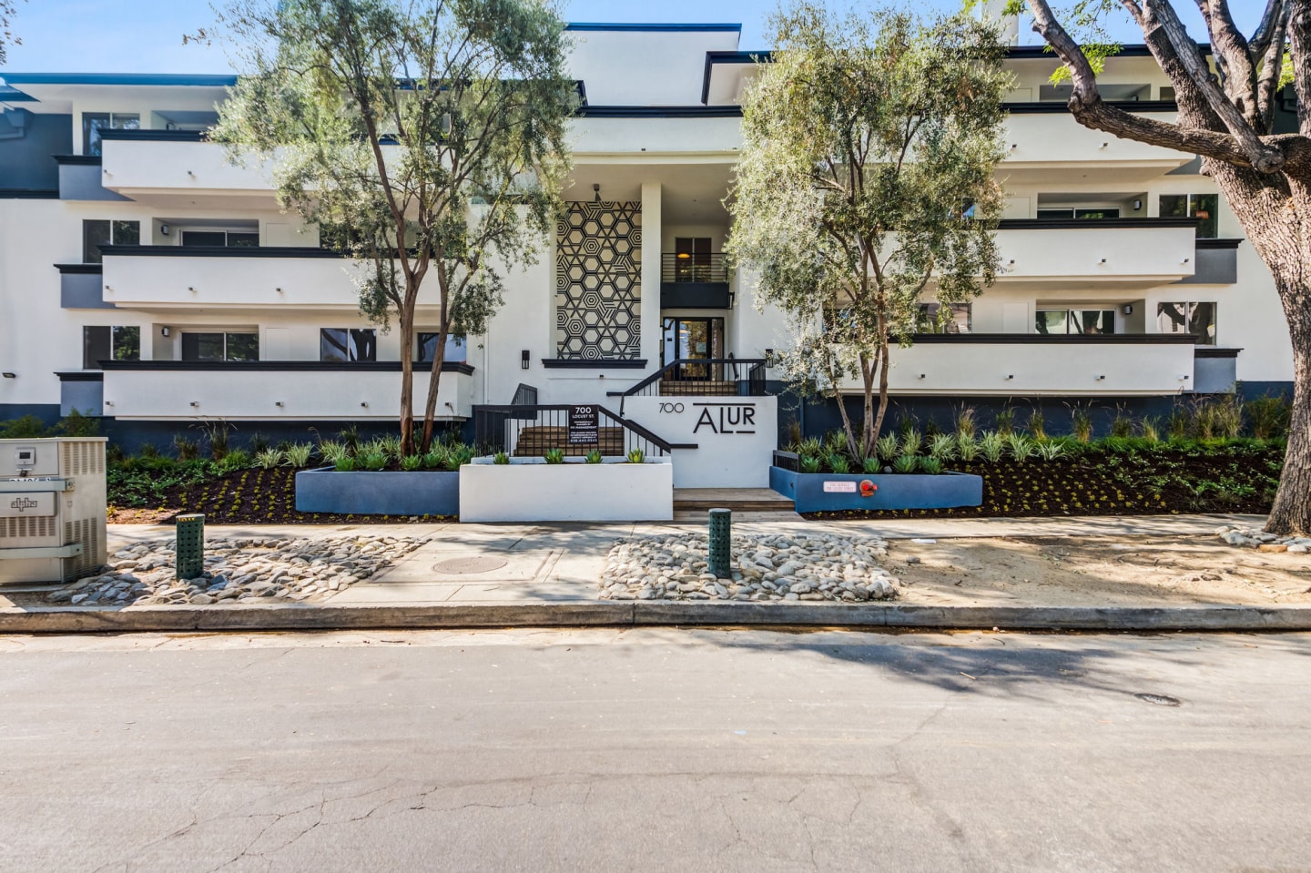 ALUR Apartments Image 1