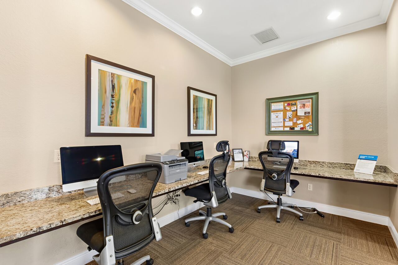 Trinity Club Apartments Image 13