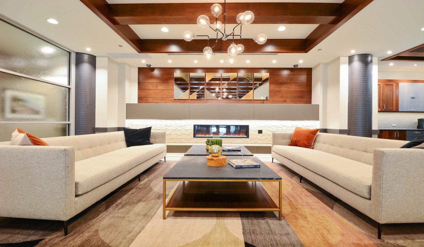 Hyde Park Tower Apartments Image 12