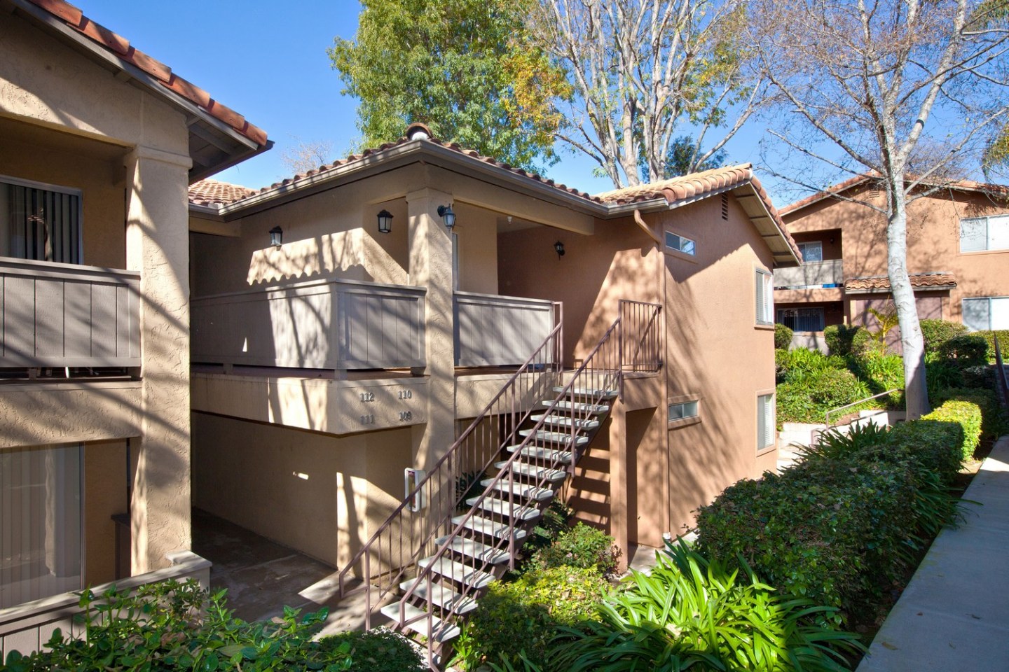 Vista Alta Apartment Homes Image 2