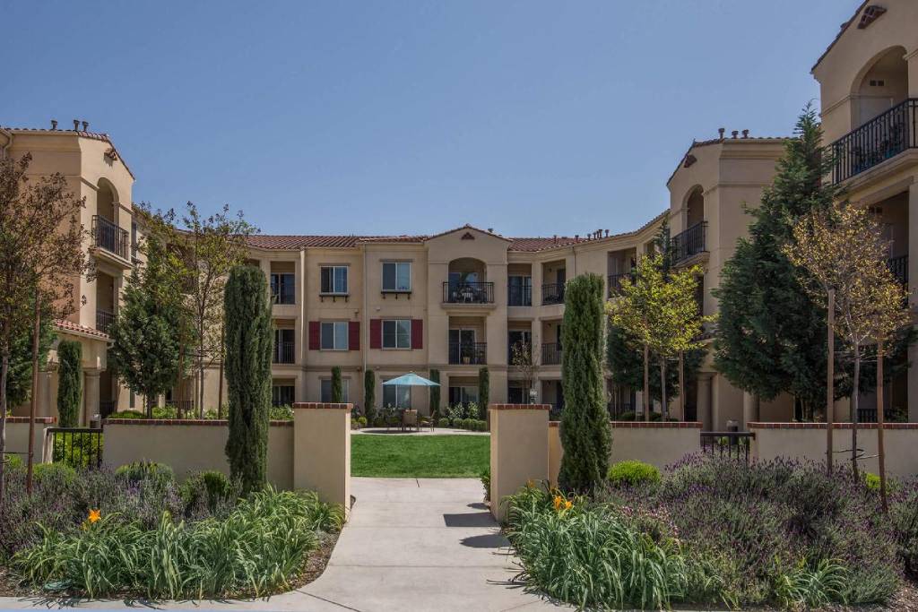 Senior Housing - Monaco Apartments Image 64