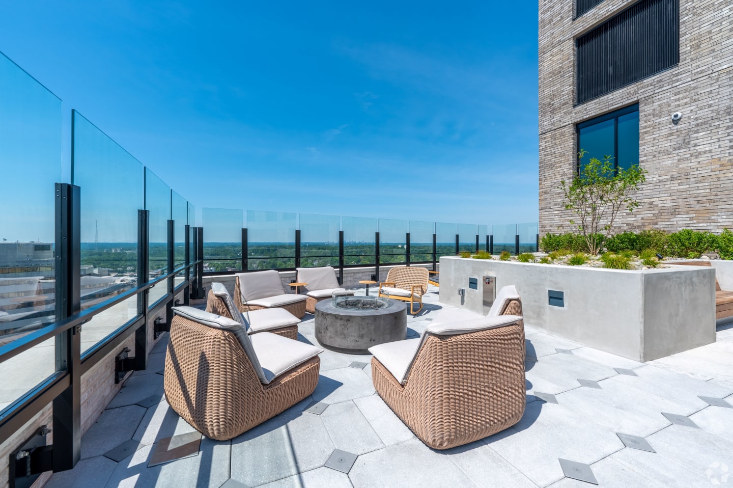 Solaire 7607 Image 27