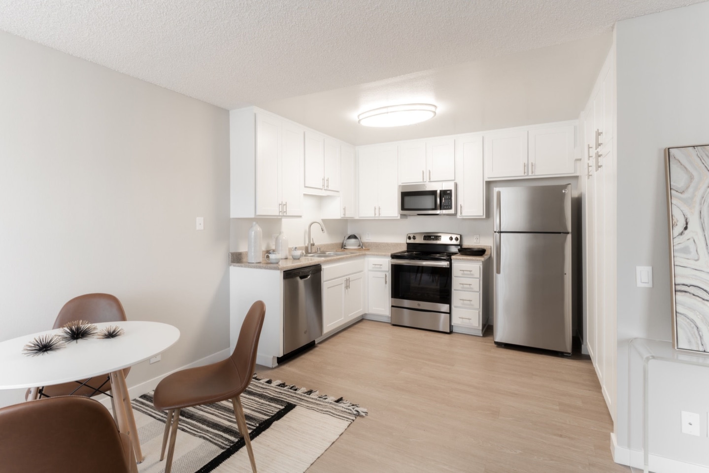 Pacific Pointe Image 11