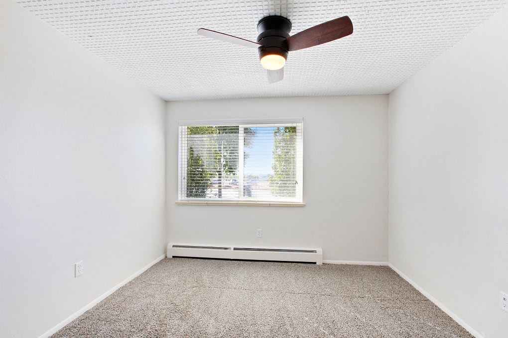 The Flats on 70th Image 6