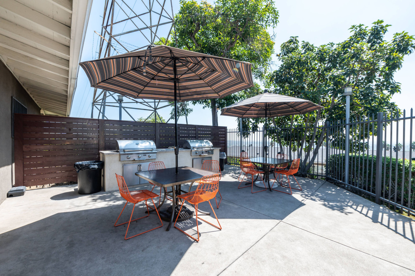 Emerald Hills Apartment Homes Image 7