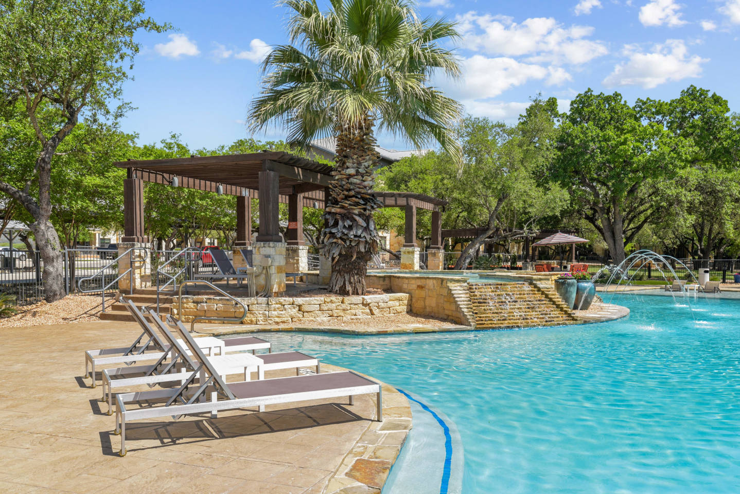Platinum Shavano Oaks Image 4