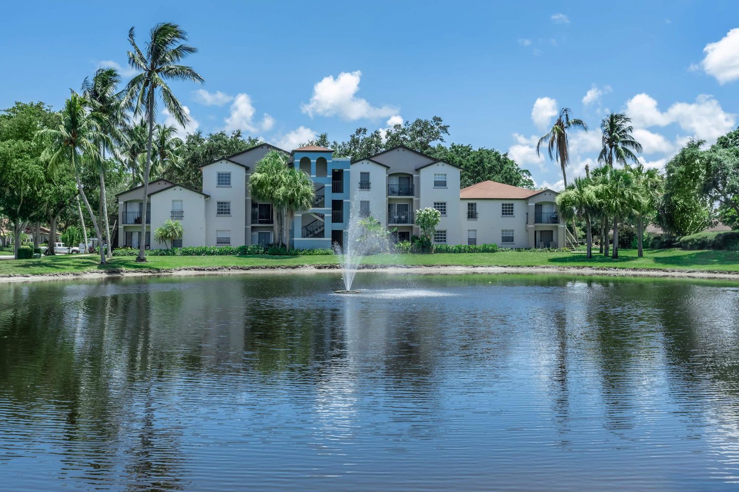Latitude Pointe Image 1