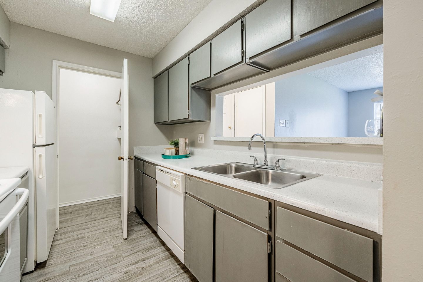 Pacifica Apartment Homes Image 32