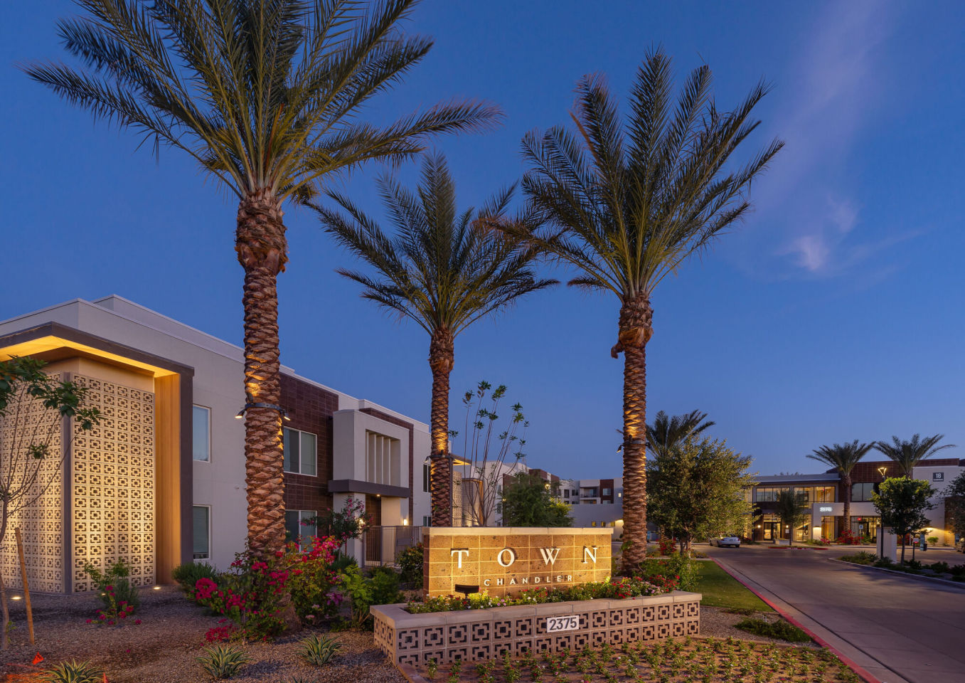 Town Chandler Image 2