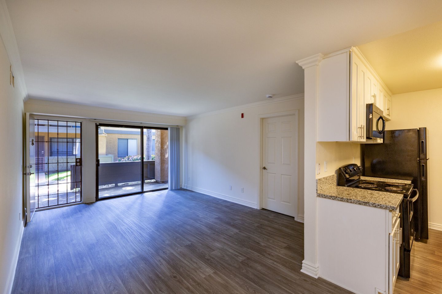 Elan Scripps Terrace Image 11