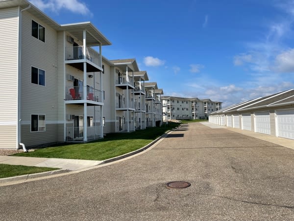 Hawk Pointe Apartments Image 23
