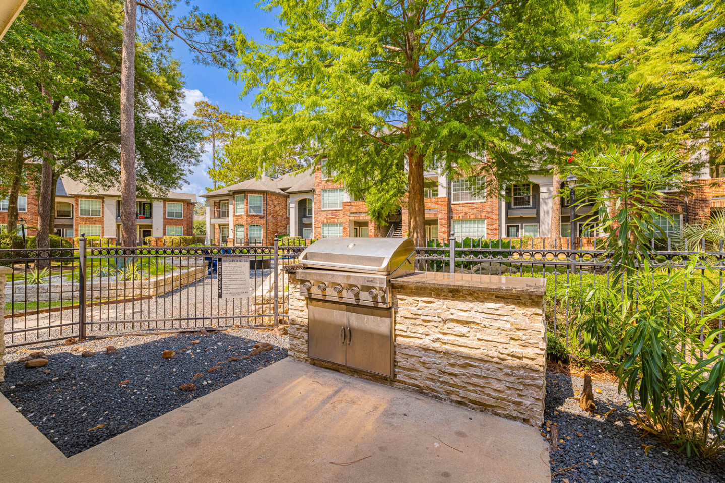 Champions Centre Apartments Image 9