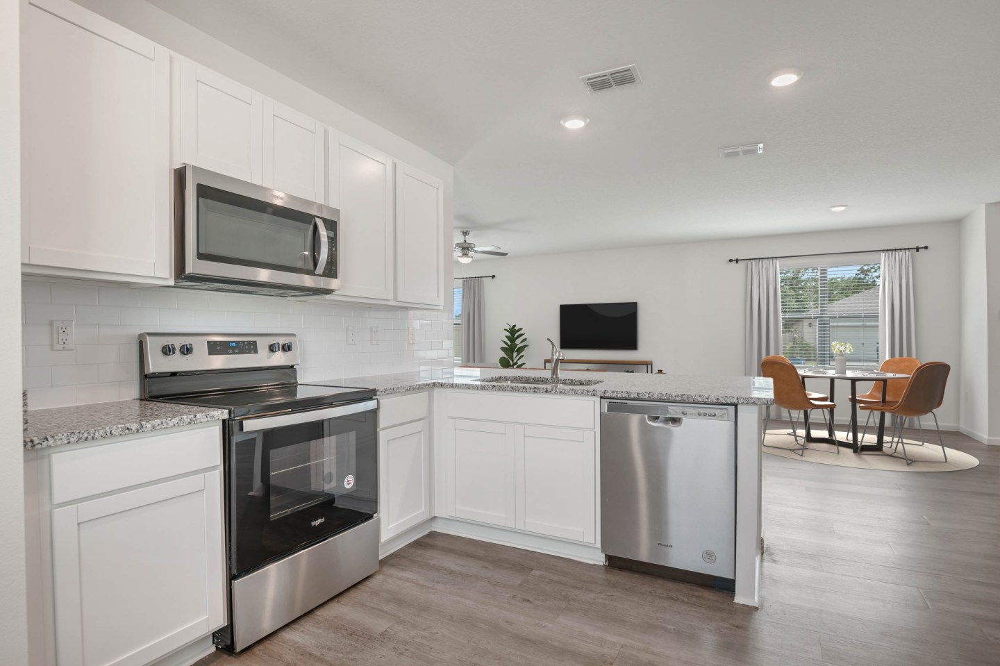 Cypress Bay Image 12
