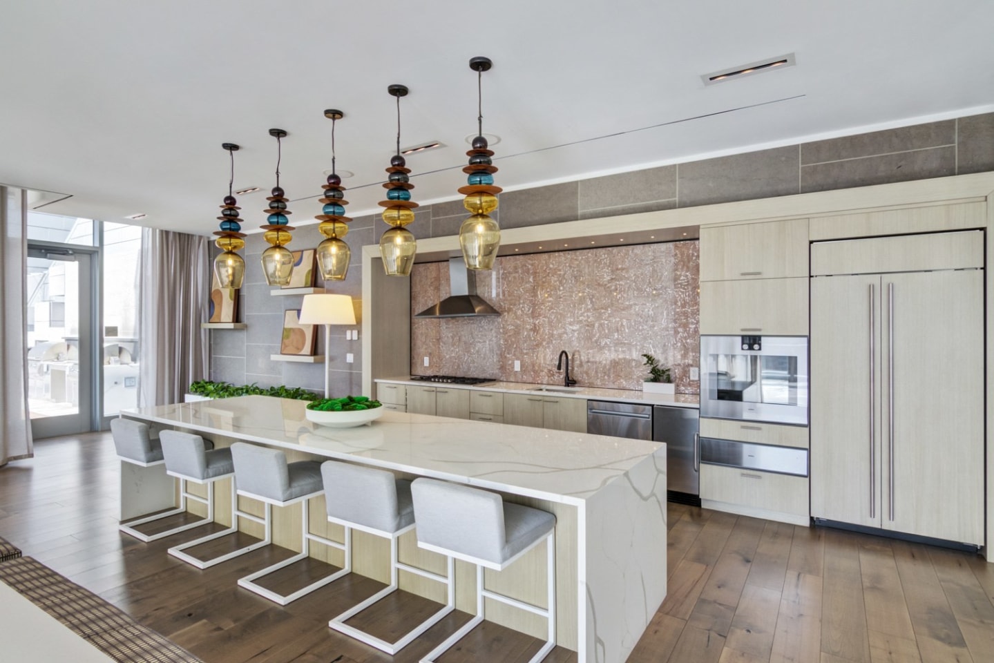 One65 Main Image 17