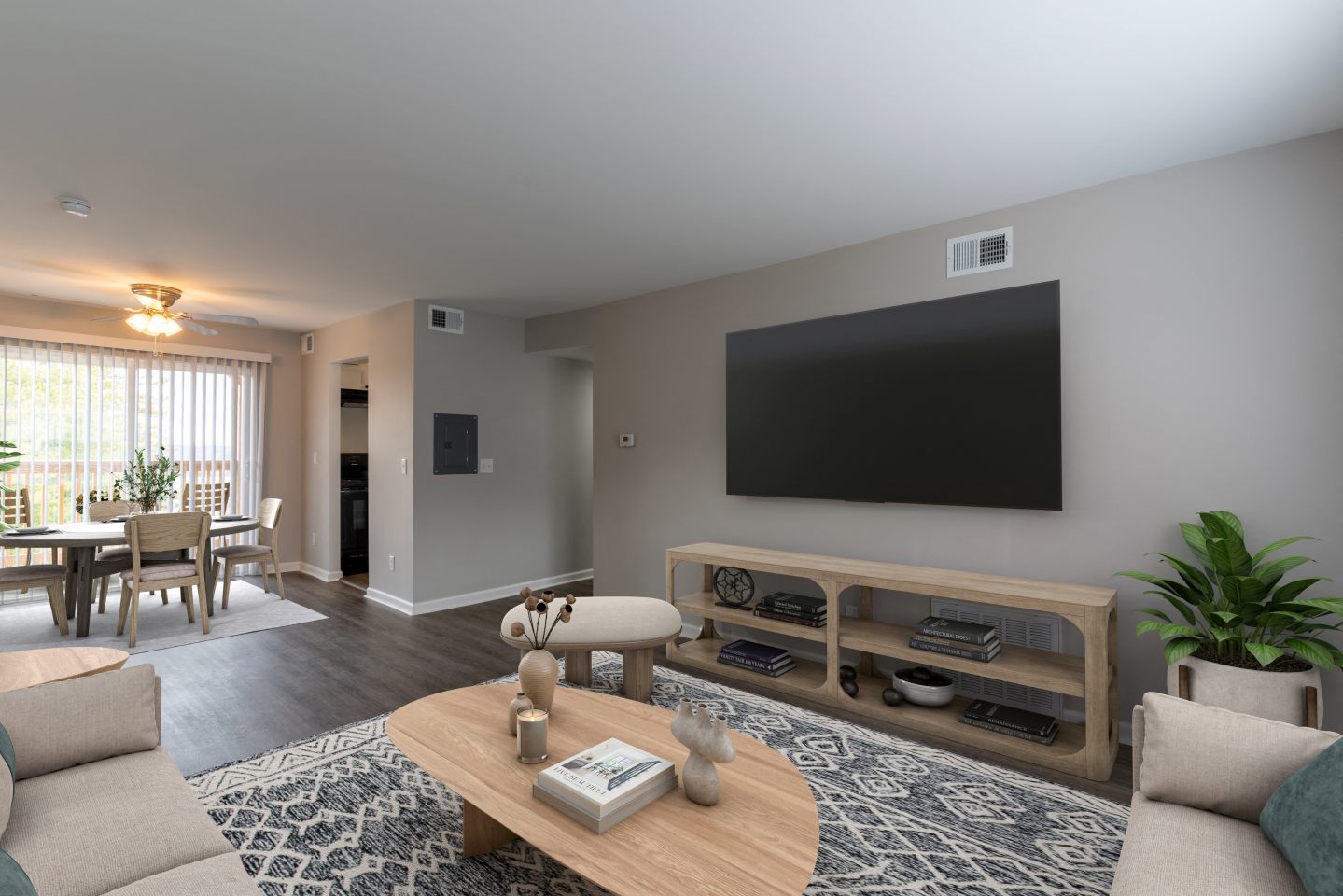 Olde Towne Apartments Image 7