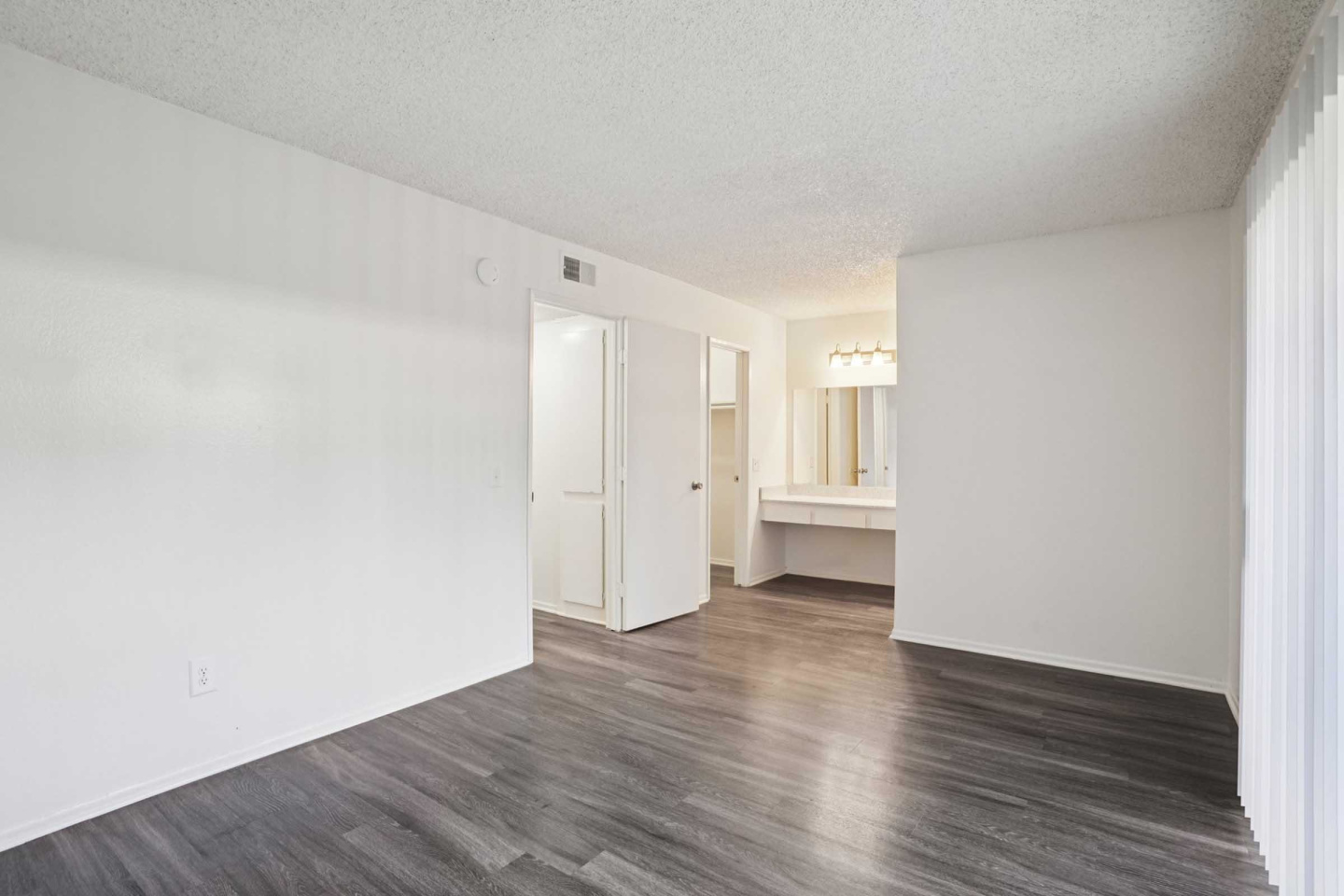 Belinda Apartment Homes Image 36