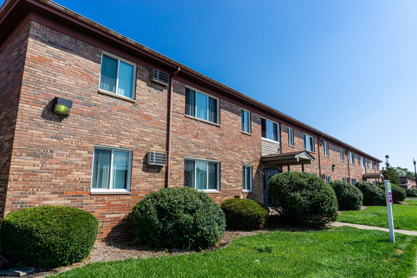 Golf Manor Apartments Image 3