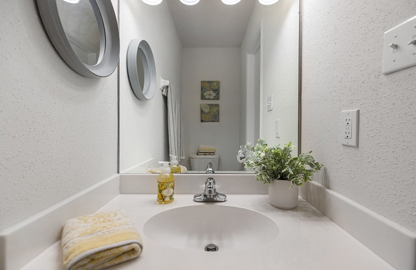 Parktowne Townhomes Image 12
