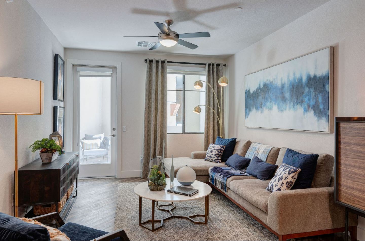 The Scottsdale Grand Apartments Image 5