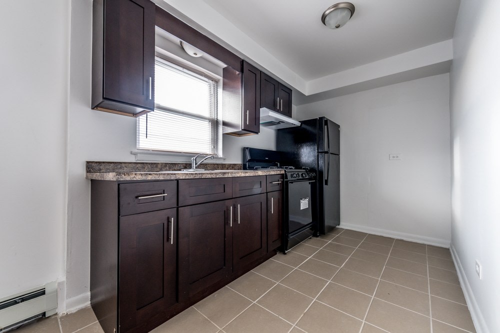 1475 State St Image 1