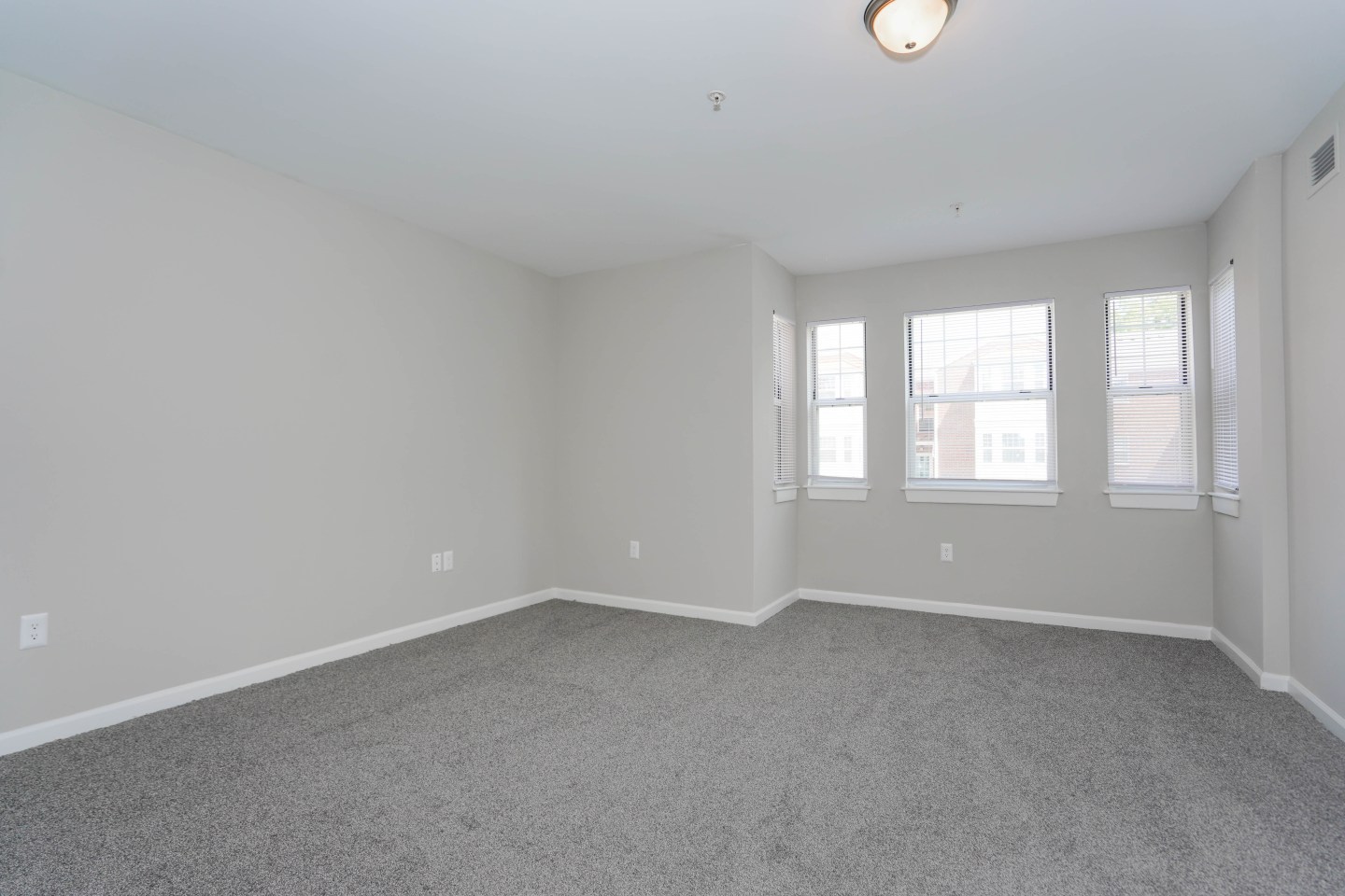 Riverpoint Court Image 11