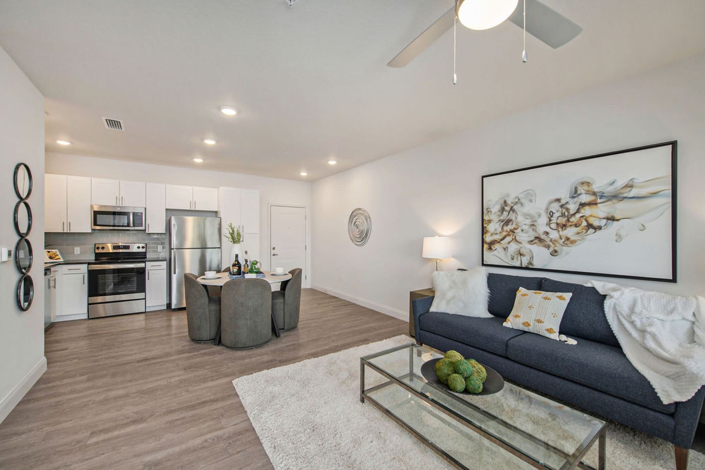 Grand Oak Apartments Image 40
