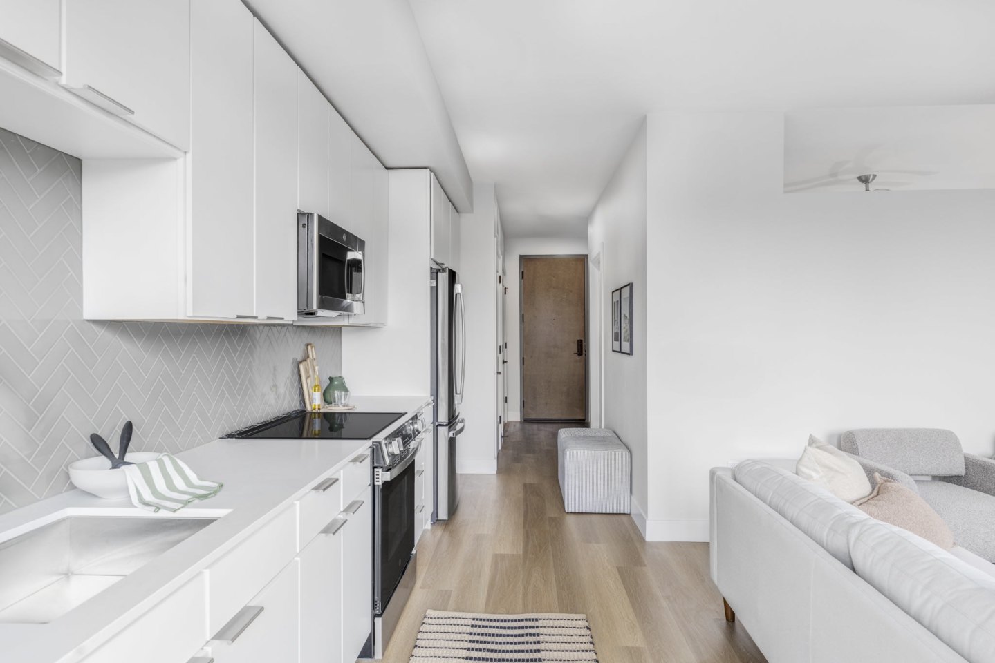 Frameline Apartments Image 6