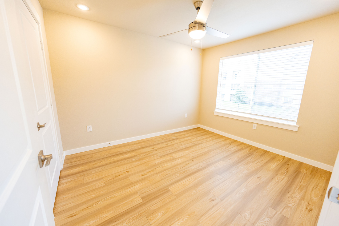 Camden Crossing Image 9