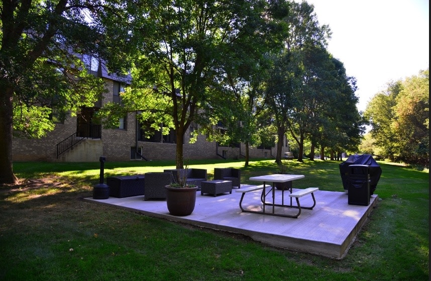 Silver Pines Image 15
