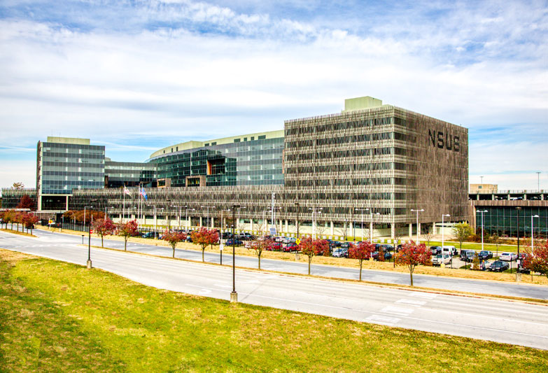 Iverson Towers Apartments & Anton House Apartments Image 15
