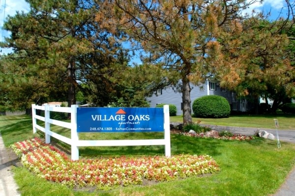 Village Oaks Apartments Image 11