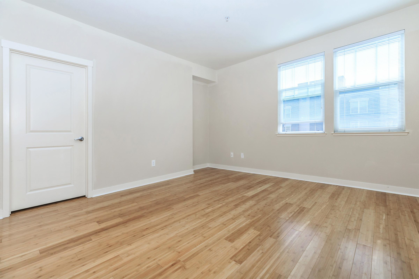 Oak Walk Image 32