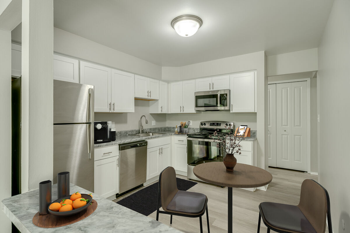 Lancaster Hills Apartments Image 3
