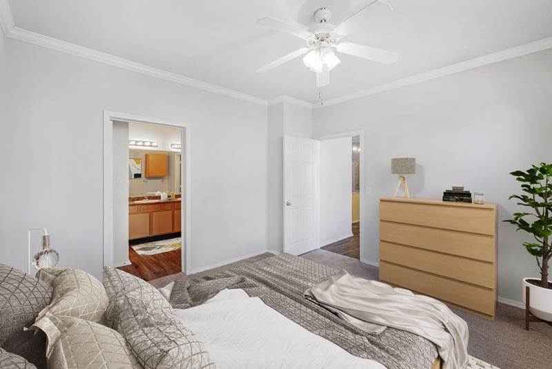Hickory Point Apartments Image 25