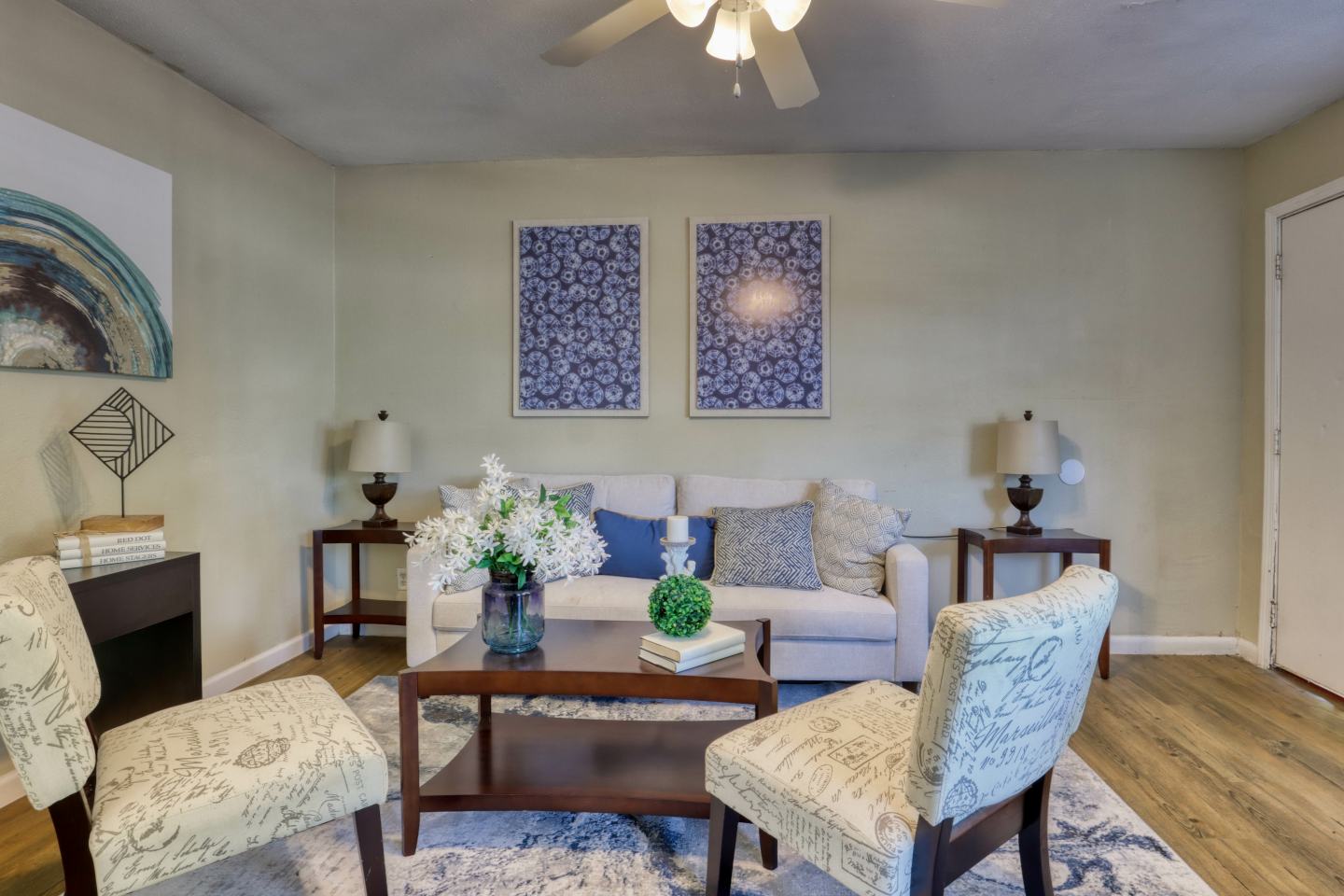 Gateway Grove Apartments Image 1