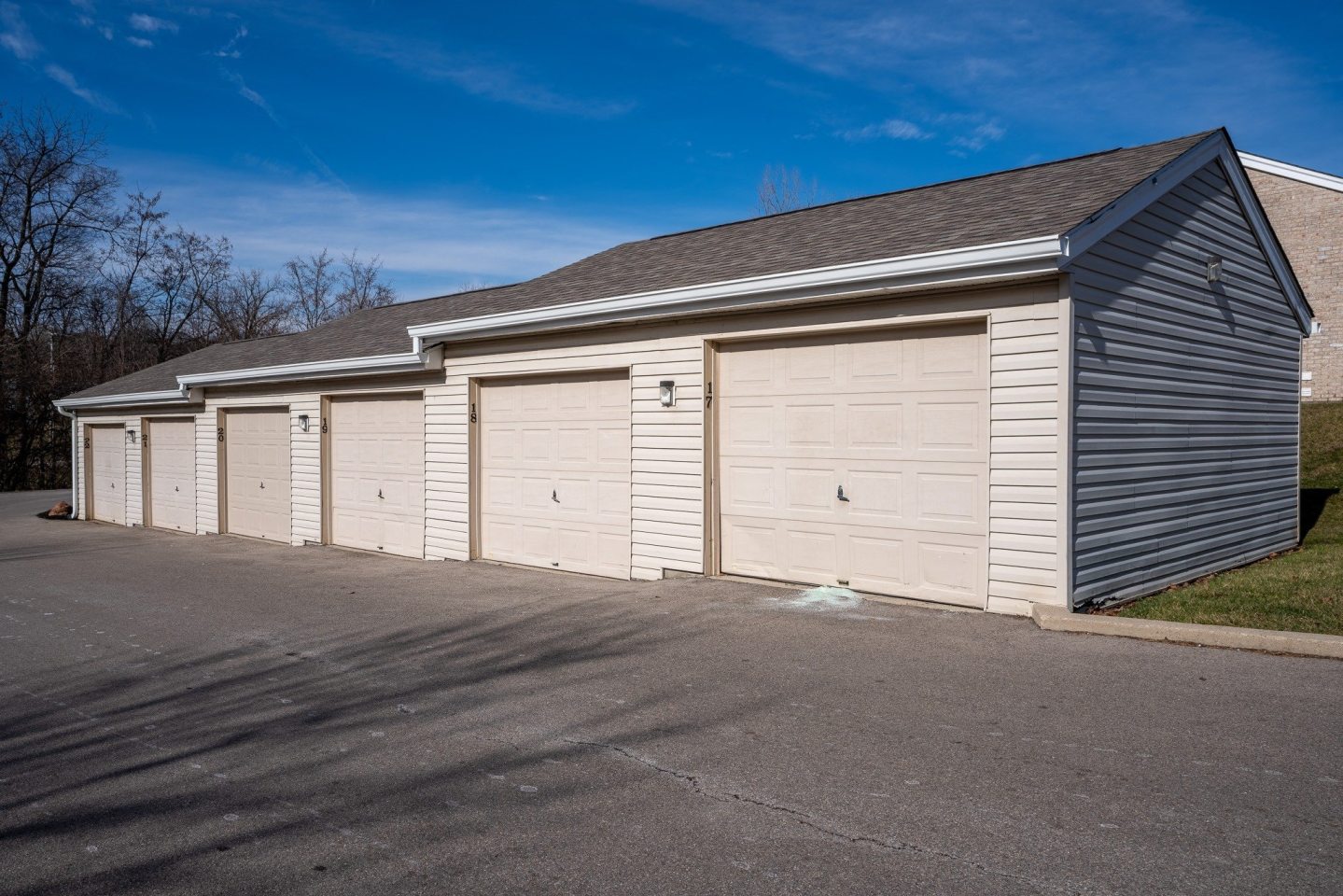 Meadow View Apartments & Townhomes Image 27