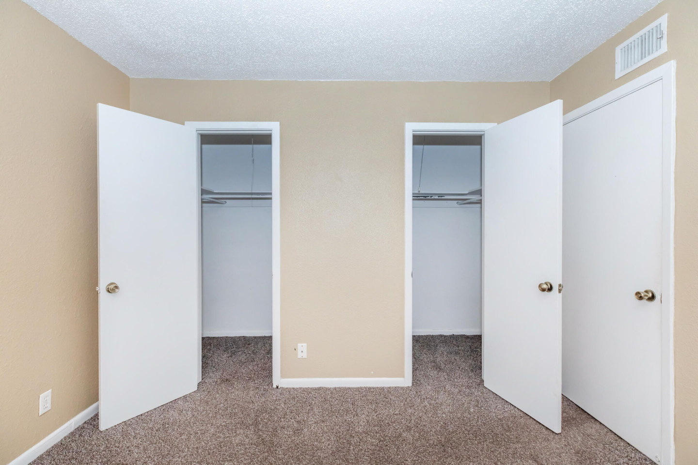 Chateau Santa Fe Apartments Image 64