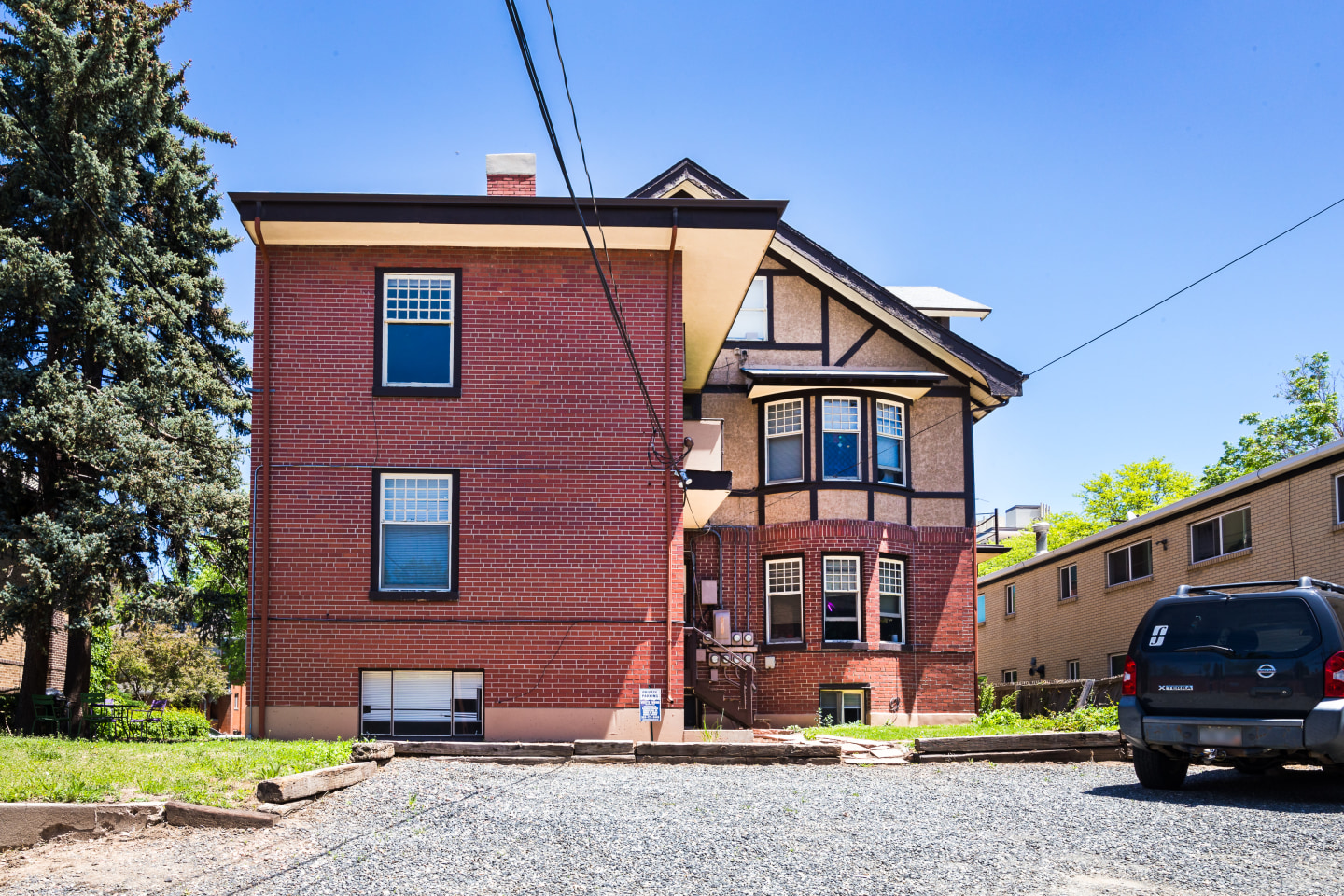 Cross Park Apartments Image 10